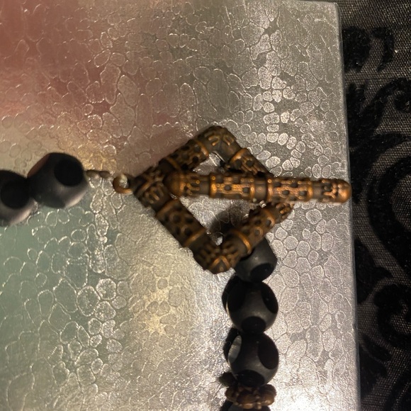 Black stone necklace - Picture 3 of 3